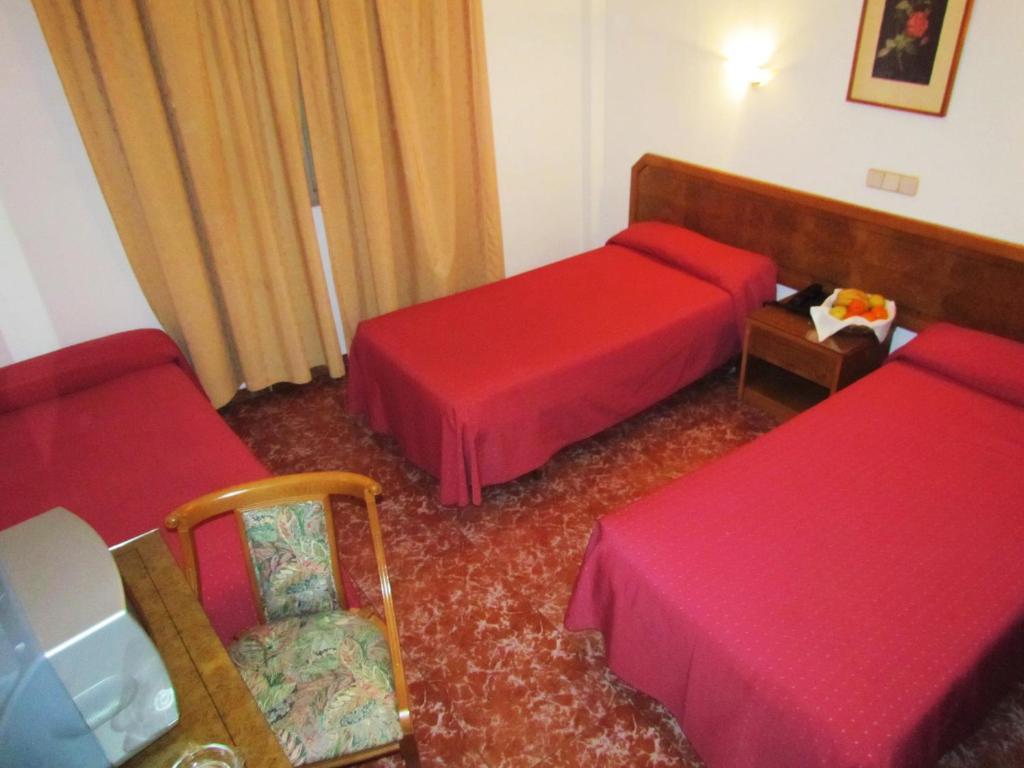 Complejo Hotelero Saga Мансанарес Номер фото